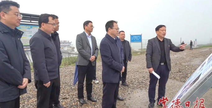 周振宇调研春耕备耕和防汛安全工作